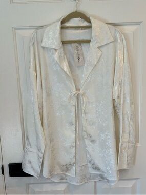 12th Tribe Ivory Satin Tie-Front Long-Sleeve Blouse
